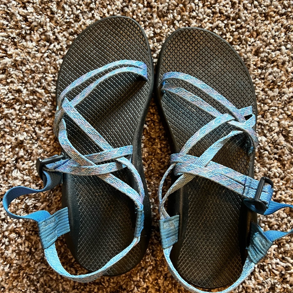Women’s Chaco dual adjustable strap Size 11